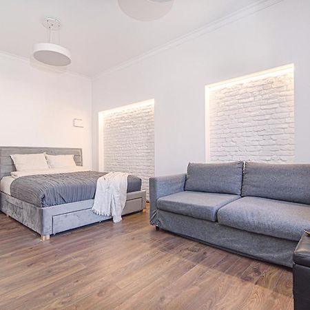 Welcoming Studio In Historic Vilnius With Free Parking By Urban Rent Apartment Bagian luar foto