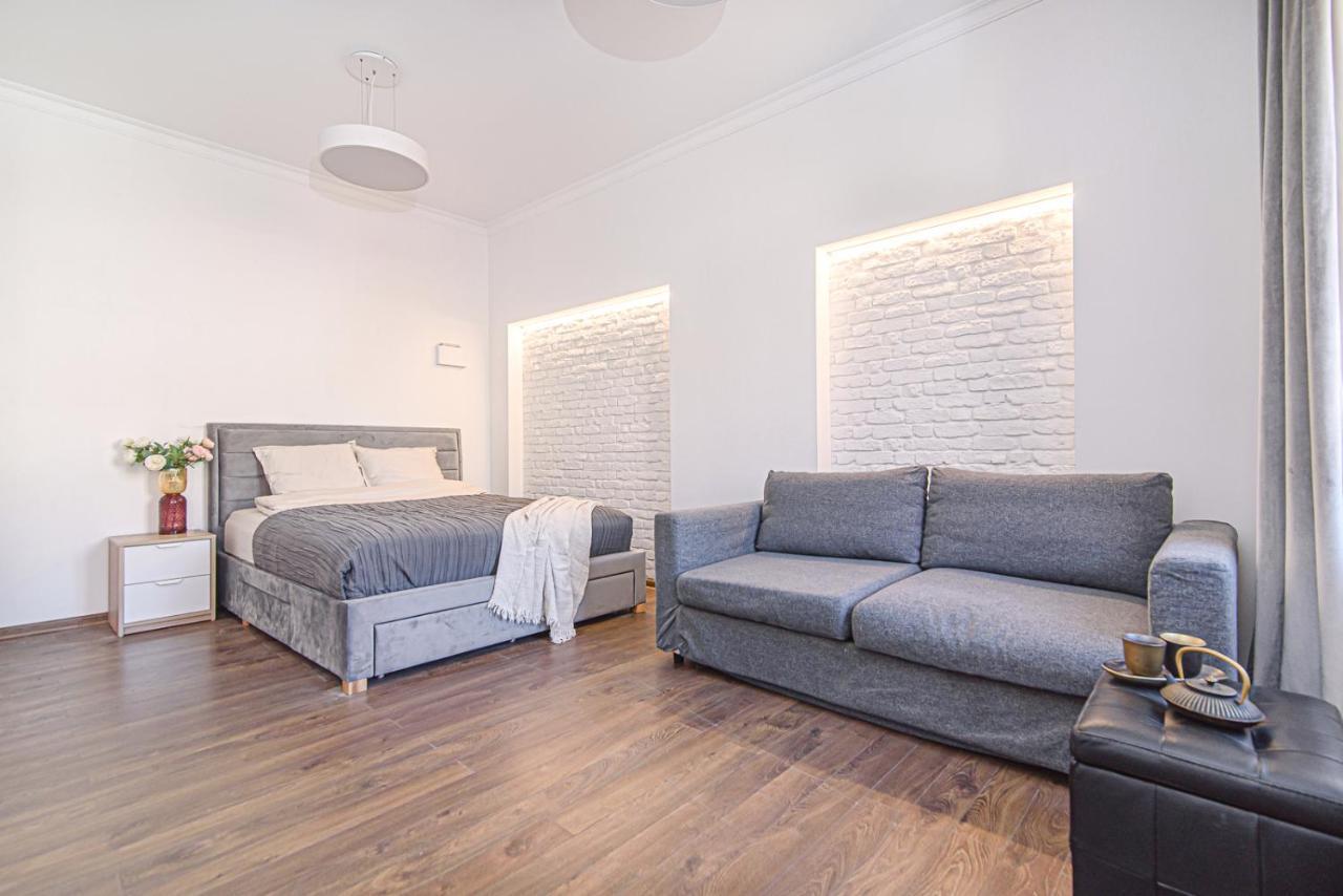 Welcoming Studio In Historic Vilnius With Free Parking By Urban Rent Apartment Bagian luar foto