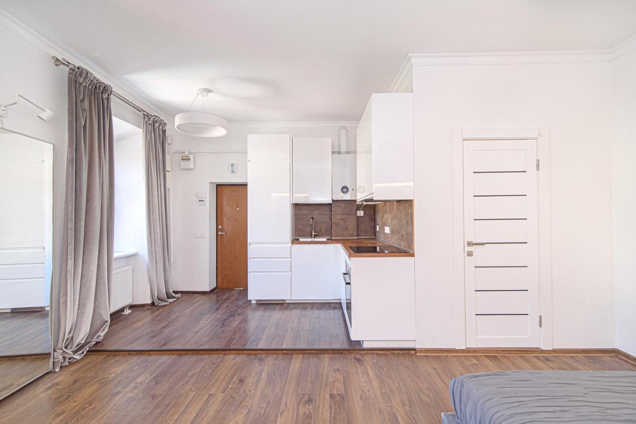 Welcoming Studio In Historic Vilnius With Free Parking By Urban Rent Apartment Bagian luar foto