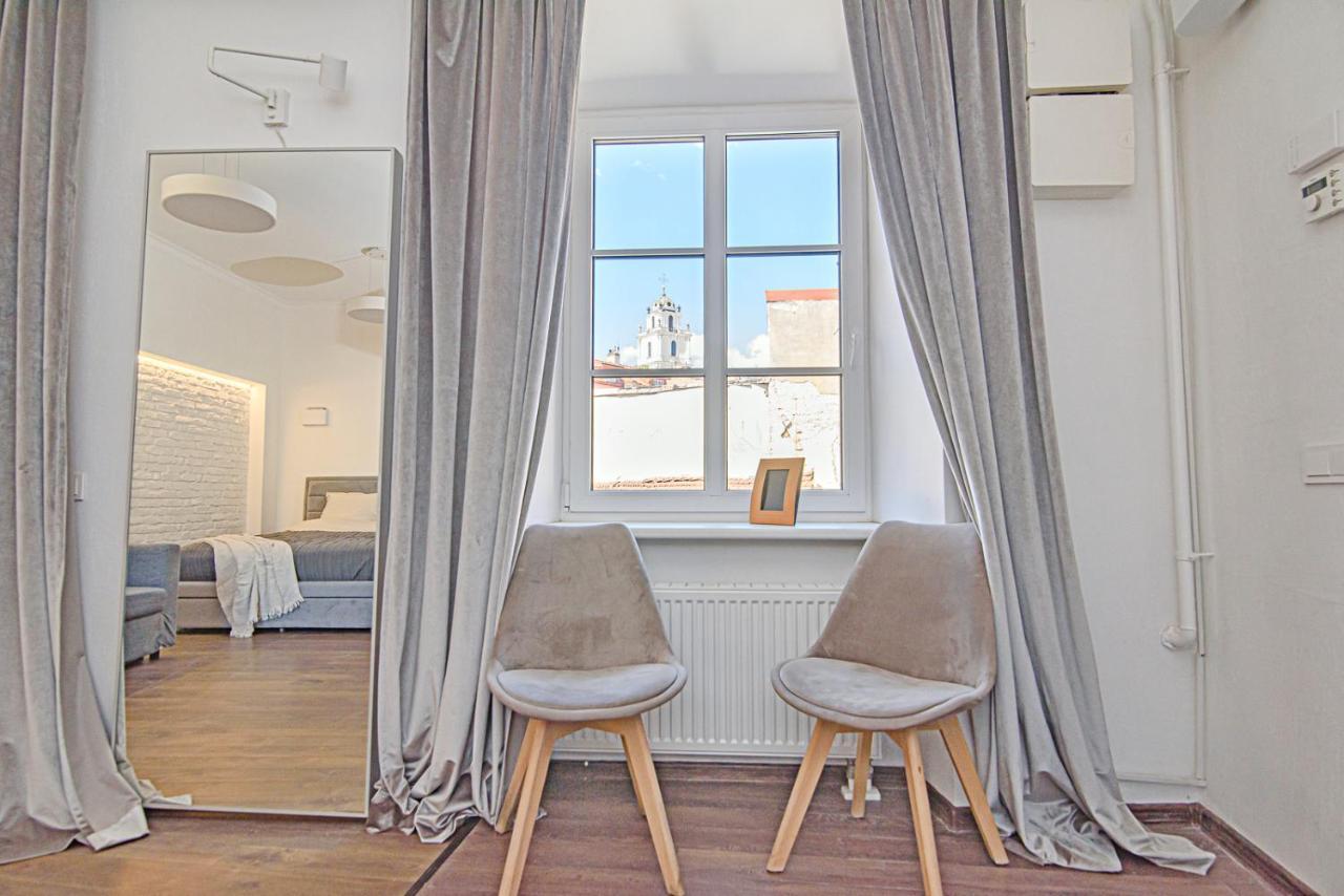 Welcoming Studio In Historic Vilnius With Free Parking By Urban Rent Apartment Bagian luar foto