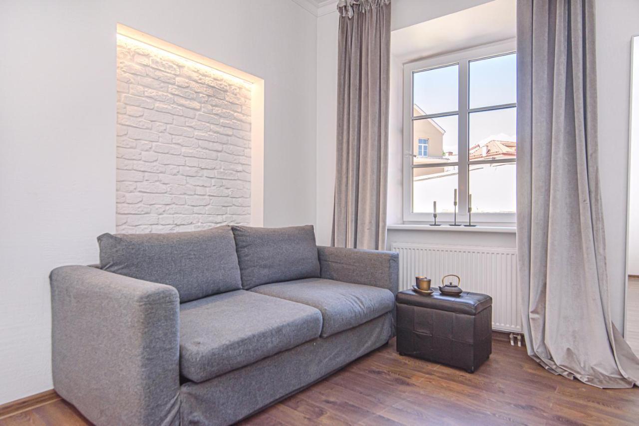 Welcoming Studio In Historic Vilnius With Free Parking By Urban Rent Apartment Bagian luar foto